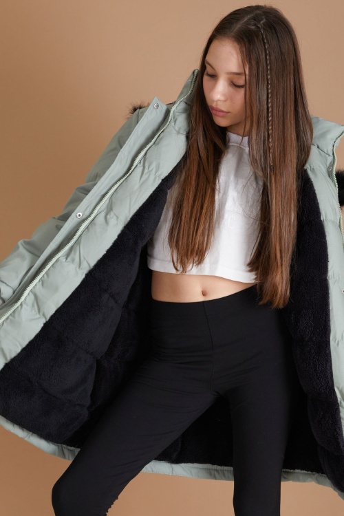 Yeşil Kürklü İçi Astarlı Çıkarılabilir Kapüşonlu Kız Çocuk Mont 19354