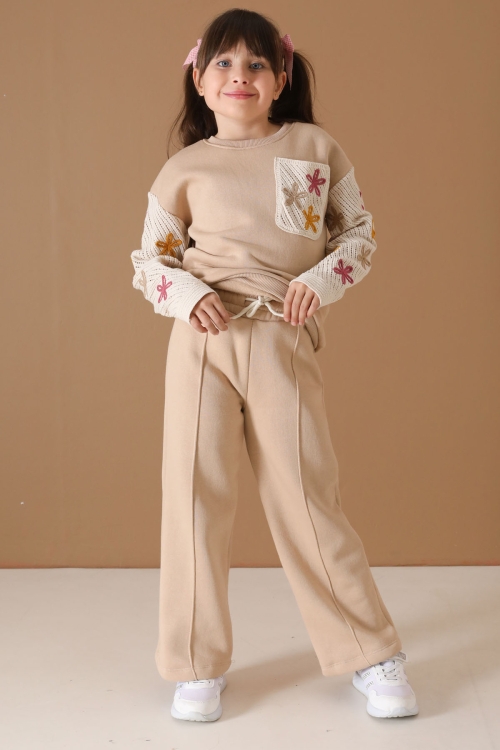 Krem Çiçek Nakışlı Örgülü Kol Kız Çocuk Şardonlu Eşofman Takımı 19748