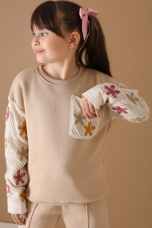 Krem Çiçek Nakışlı Örgülü Kol Kız Çocuk Şardonlu Eşofman Takımı 19748
