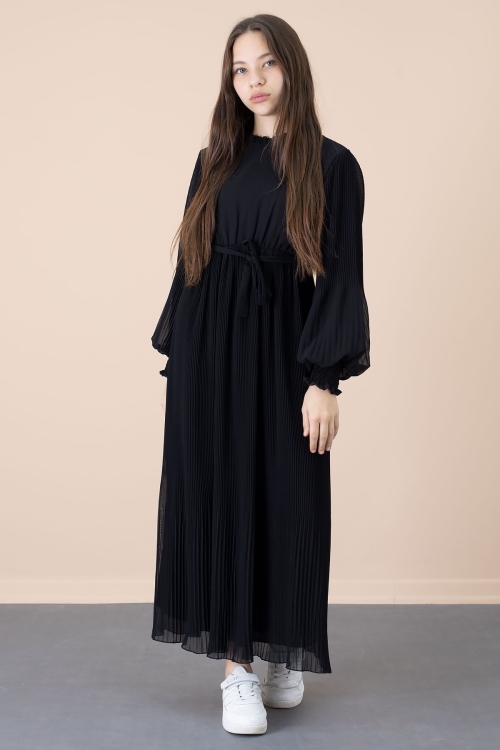 Siyah Yakası Fırfırlı Kuşaklı Kız Çocuk Piliseli Şifon Elbise 20560