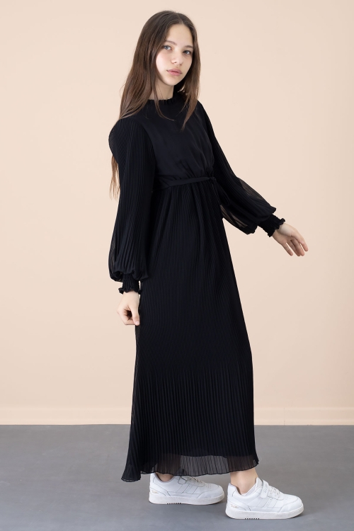 Siyah Yakası Fırfırlı Kuşaklı Kız Çocuk Piliseli Şifon Elbise 20560