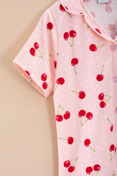 Somon Puantiyeli Kiraz Desenli Kısa Kol Kız Çocuk Pijama Takımı (Göz Bantlı) 20565