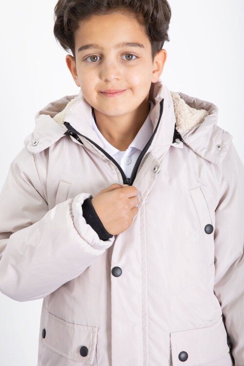 Bej İçi Kürklü Çıkarılabilir Kapüşonlu Basic Erkek Çocuk Şişme Mont 21441