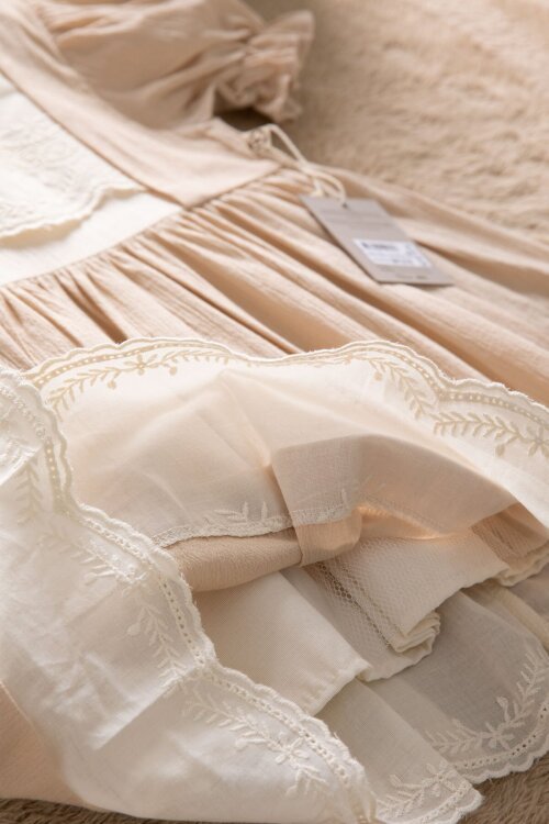 Bej Kız Çocuk Dantel Detaylı Kolu Fırfırlı Elbise  22684