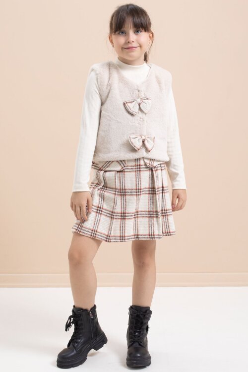 Bej Kız Çocuk Peluş Yelekli Ekose Desenli Şort Etekli 3lü Takım 21527