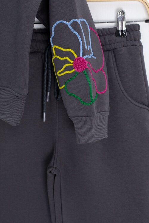 Füme Çiçek Nakış Detaylı Geniş Paça Kız Çocuk Şardonlu Takım 23285