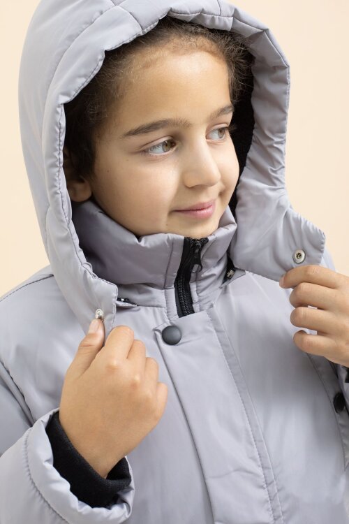 Gri İçi Kürklü Çıtçıtlı Cepli Uzun Kesim Erkek Çocuk Kapüşonlu Şişme Mont 21448