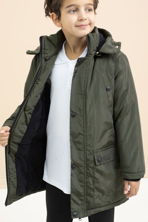 Haki İçi Kürklü Çıtçıtlı Cepli Uzun Kesim Erkek Çocuk Kapüşonlu Şişme Mont 21445