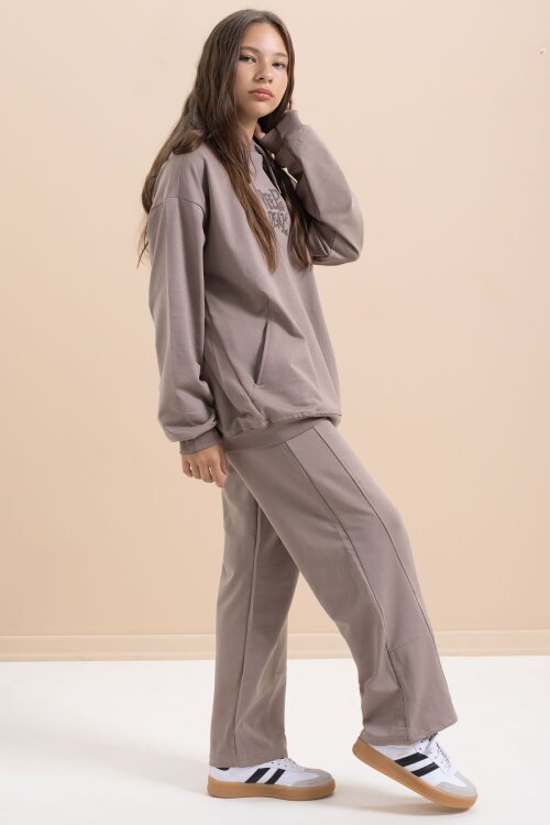 Kahve Yazı Baskılı Kapüşonlu Geniş Paça Kız Çocuk Eşofman Takımı 21430