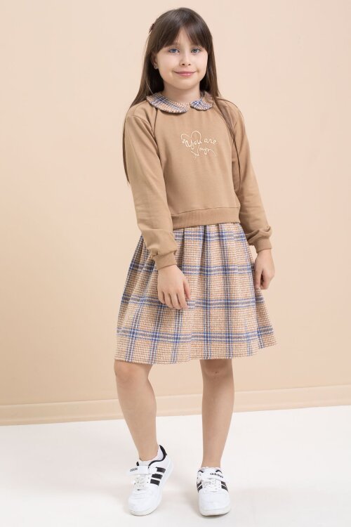 Kahverengi Kız Çocuk Yazı Baskılı Ekose Desenli Elbise 21544