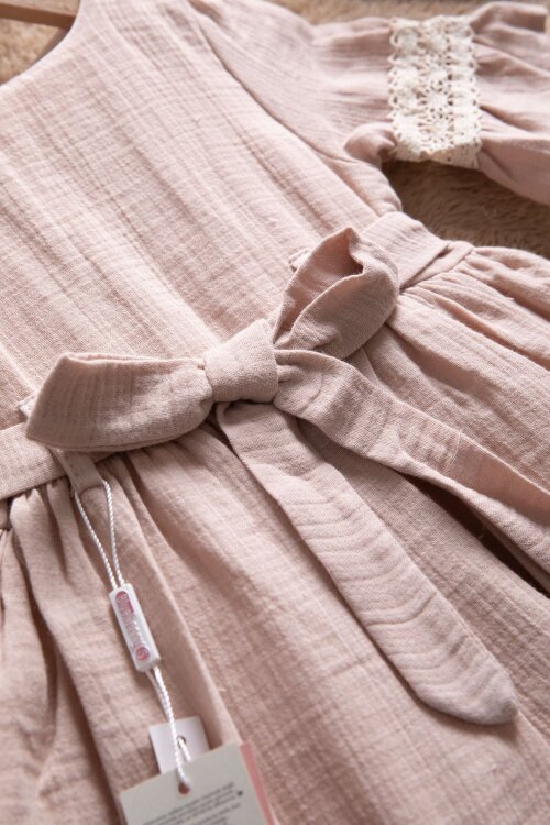 Kahverengi Kolları Dantel Detaylı Kuşaklı Kız Çocuk Müslin Elbise 22669