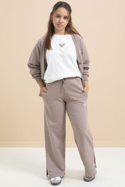 Kahverengi Logo Detaylı Düğmeli Hırkalı kız Çocuk Yırtmaçlı 3lü Atl-Üst Takım 21376