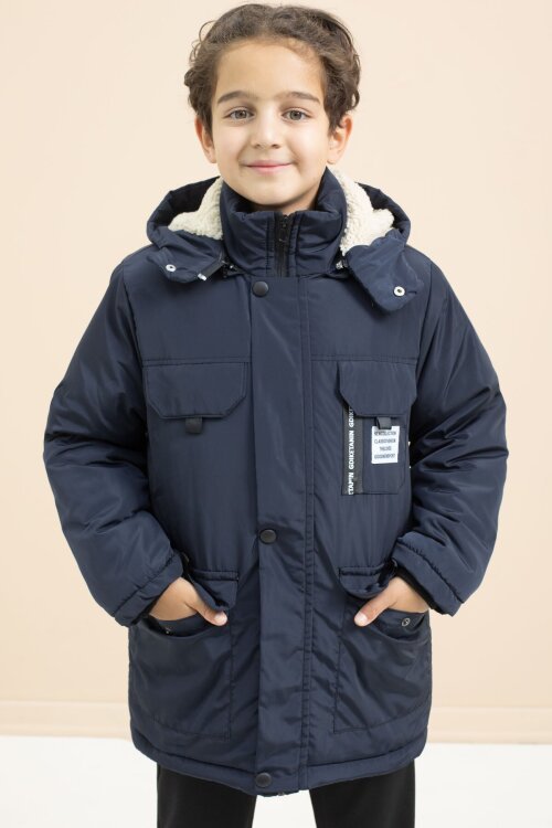 Lacivert Yazı Detaylı Göğüs Cepli İçi Kürklü Erkek Çocuk Kapüşonlu Mont 21477