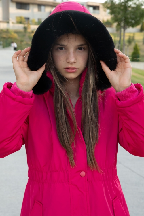 Pembe Çıtçıtlı Cepli Esnek Bel İçi Kürklü Kız Çocuk Kapüşonlu Mont 21307