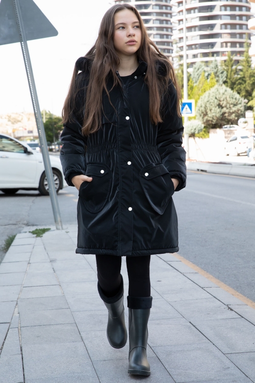 Siyah Cep Detaylı İçi Kürklü Çıkarılabilir Kapüşonlu Kız Çocuk Şişme Mont 21337