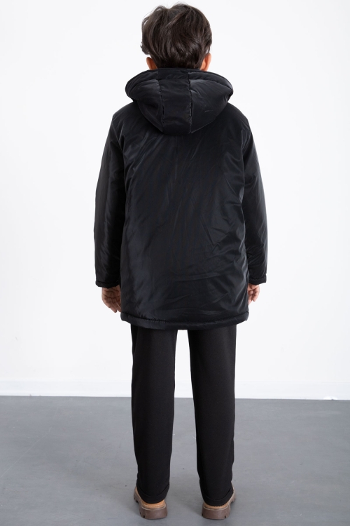 Siyah Fermuarlı Göğüs Cepli İçi Kürklü Erkek Çocuk Kapüşonlu Mont 21356