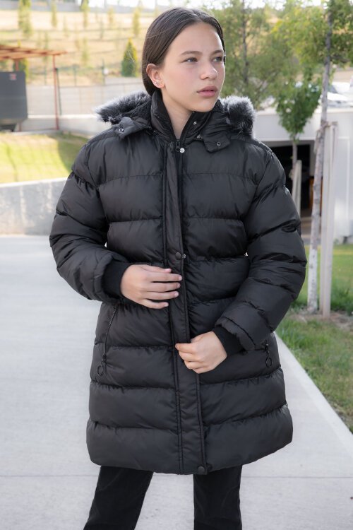 Siyah İçi Kürklü Çıtçıtlı Kapüşonlu Kız Çocuk Şişme Mont 21317