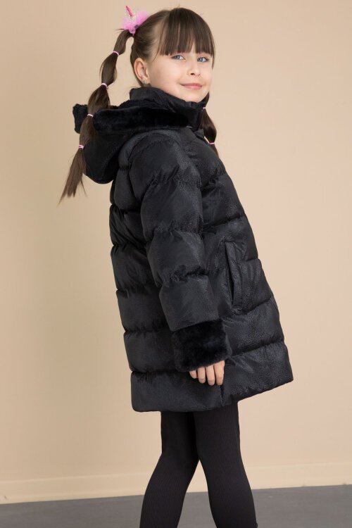 Siyah Kolu Kürk Detaylı İçi Yünlü Kız Çocuk Kapüşonlu Şişme Mont 21326