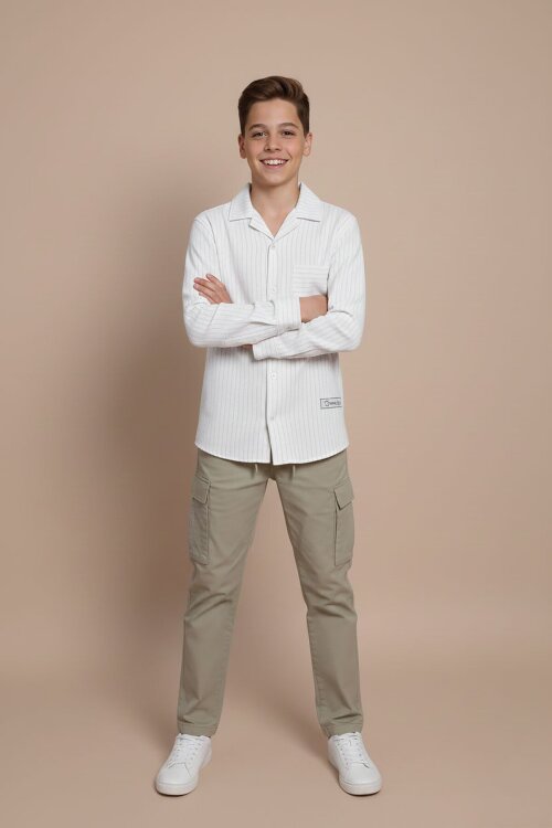 Beyaz Çizgili Gömlekli Paraşüt Pantolonlu Erkek Çocuk 2li Takım 23261