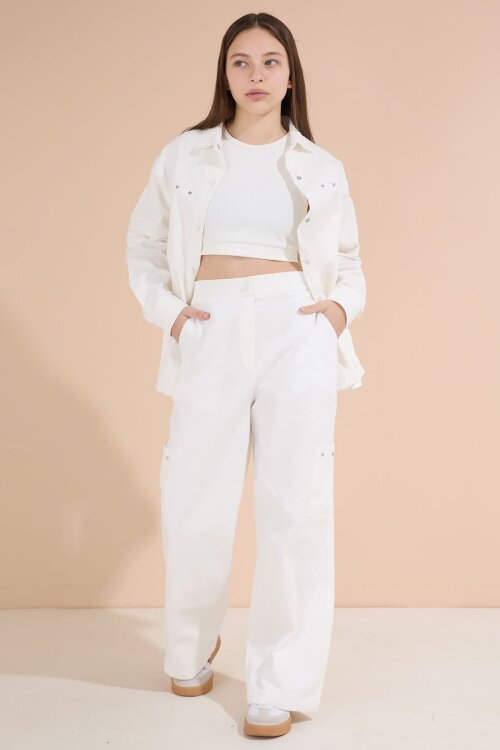 Beyaz Kalp İşlemeli Gömlekli Geniş Paça Pantolonlu Kız Çocuk Gabardin Takım 23553