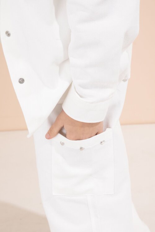 Beyaz Kalp İşlemeli Gömlekli Geniş Paça Pantolonlu Kız Çocuk Gabardin Takım 23553