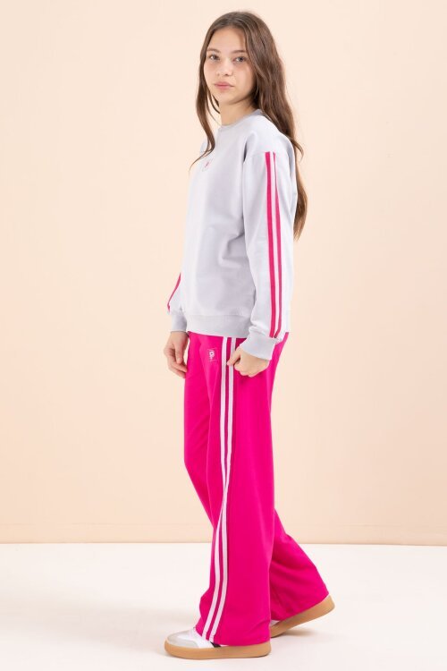 Fuşya Şerit Detaylı Geniş Paça Nakışlı Kız Oversize Eşofman Takımı 23457