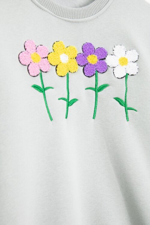 Gri Çiçek Nakışlı Şardonlu Kız Çocuk Eşofman Takımı 23364