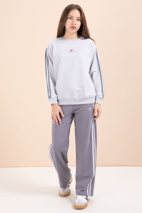 Gri Şerit Detaylı Geniş Paça Nakışlı Kız Oversize Eşofman Takımı 23453