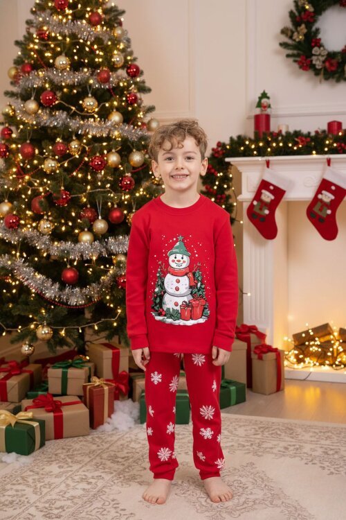 Kırmızı Yılbaşı Temalı Uzun Kol Çocuk Pijama Takımı 23397