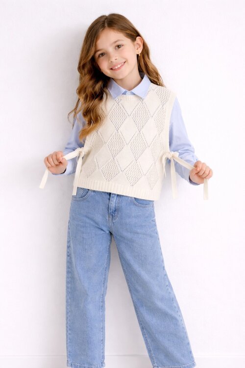 Mavi Düğmeli Gömlekli Jean Pantolonlu Kız Çocuk Triko Süveterli 3lü Takım 23534