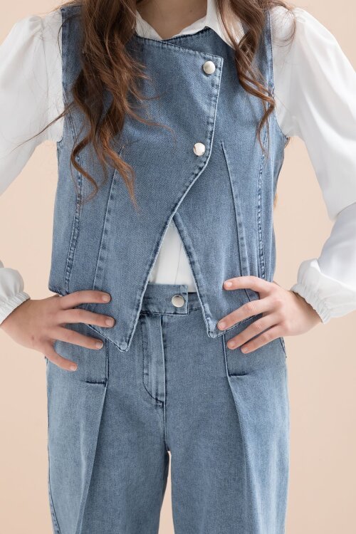 Mavi Düğmeli Jean Yelekli ve Pantolonlu Kız Çocuk Gömlekli 3lü Takım 23598