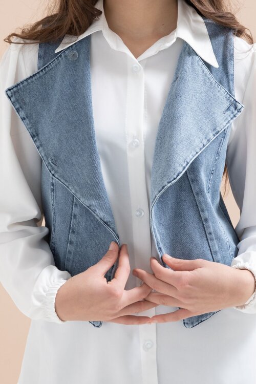 Mavi Düğmeli Jean Yelekli ve Pantolonlu Kız Çocuk Gömlekli 3lü Takım 23598