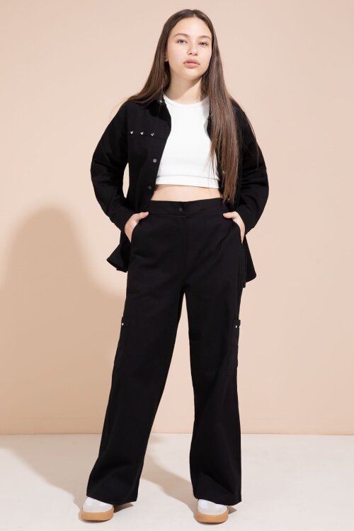 Siyah Kalp İşlemeli Gömlekli Geniş Paça Pantolonlu Kız Çocuk Gabardin Takım 23551