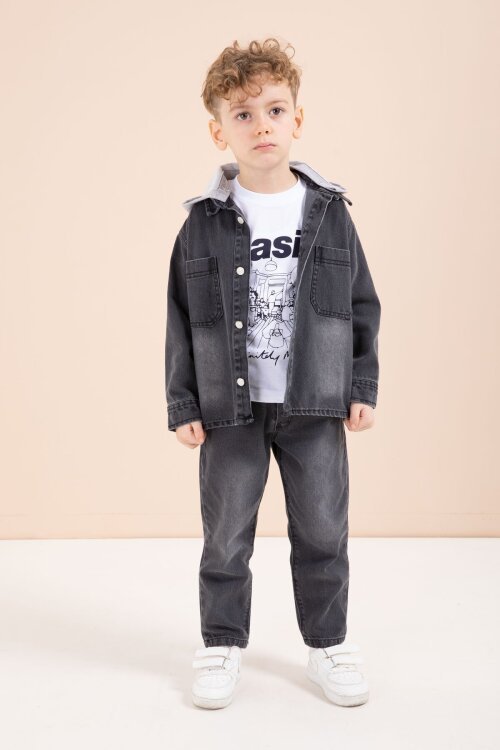 Siyah Kapüşonlu Jean Ceketli Pantolonlu Erkek Çocuk Baskılı Tişörtlü 3lü Takım 23615