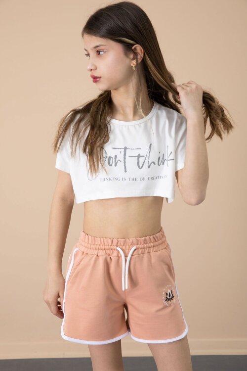 Somon Yanları Yırtmaçlı Çiçek Baskılı Beli Lastikli Kız Çocuk Şort 20742