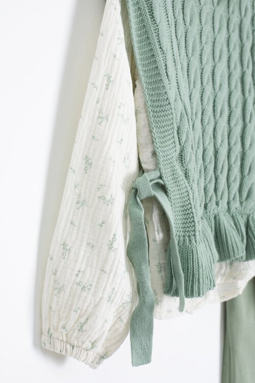 Yeşil Örgü Süveterli Desenli Müslin Gömlekli Kız Çocuk 3lü Takım 20679