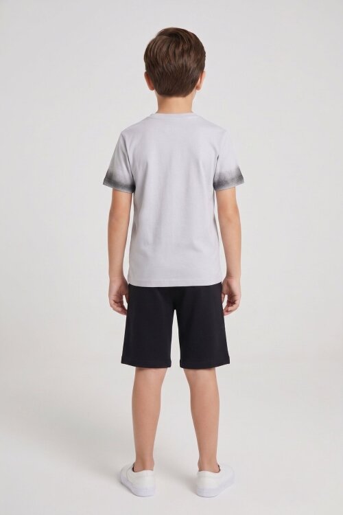 Gri Kabartmalı Yazılı Tişörtlü Desenli Şortlu Erkek Çocuk 2li Takım  23815