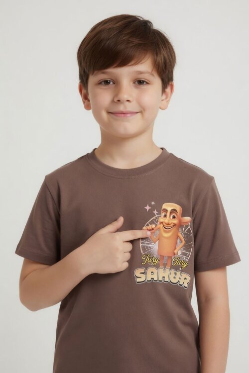 Kahverengi Erkek Çocuk Bisiklet Yaka Tişörtlü Şortlu 2li Baskılı Takım 24000