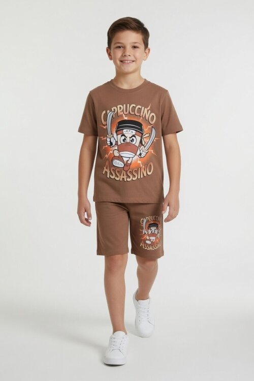 Kahverengi Karakter Baskılı Bisiklet Yaka Tişörtlü Erkek Çocuk Şortlu Takım 23843