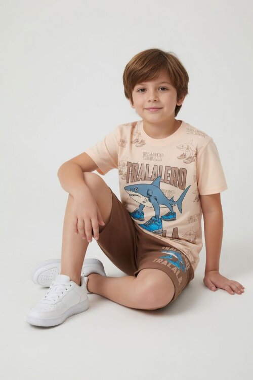 Kahverengi KöpekBalığı Baskılı Bisiklet Yaka Erkek Çocuk Şortlu Takım 23839