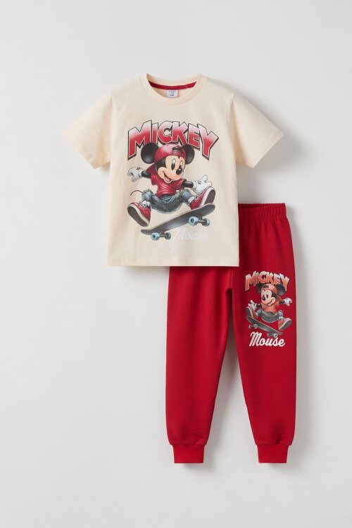 Kırmızı Kaykaycı Karakter Baskılı Tişörtlü Erkek Çocuk Eşofman Takım  23911