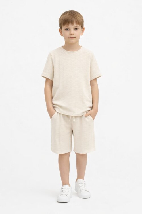 Krem Kare Desenli Bisiklet Yaka Tişörtlü Erkek Çocuk Şortlu Takım 20782