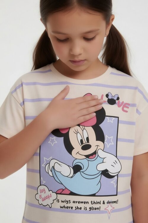 Lila Çizgi Desenli Karakter Baskılı Kız Çocuk Tişörtlü Şortlu Takım 23869