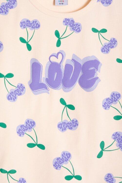 Lila Kiraz Desenli Love Yazılı Tişörtlü Kız Çocuk Şortlu Takım 23898