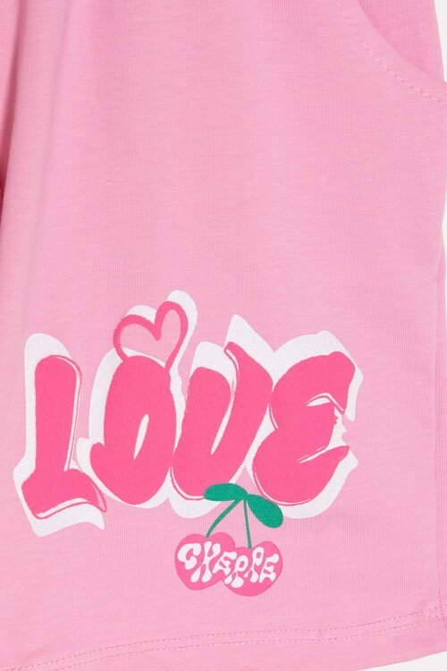 Pembe Kiraz Desenli Love Yazılı Tişörtlü Kız Çocuk Şortlu Takım 23896
