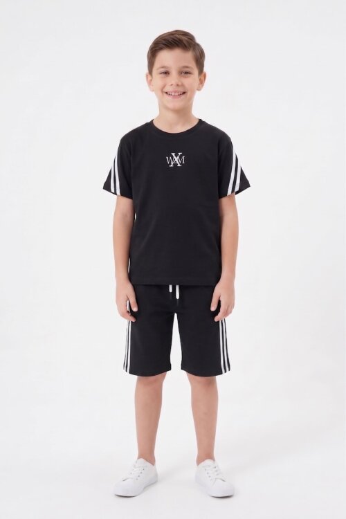 Siyah Logolu Tişörtlü Şerit Detaylı Şortlu Erkek Çocuk Takım 23811