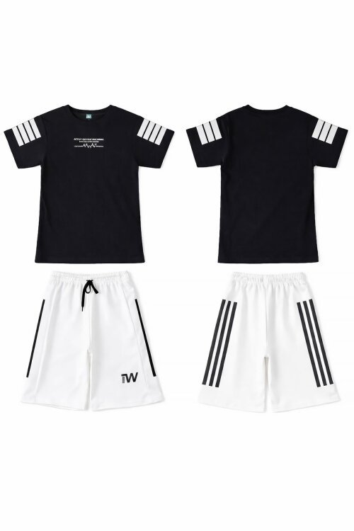 Siyah Şerit Detaylı Yazılı Tişörtlü Erkek Çocuk Şortlu Takım 23771