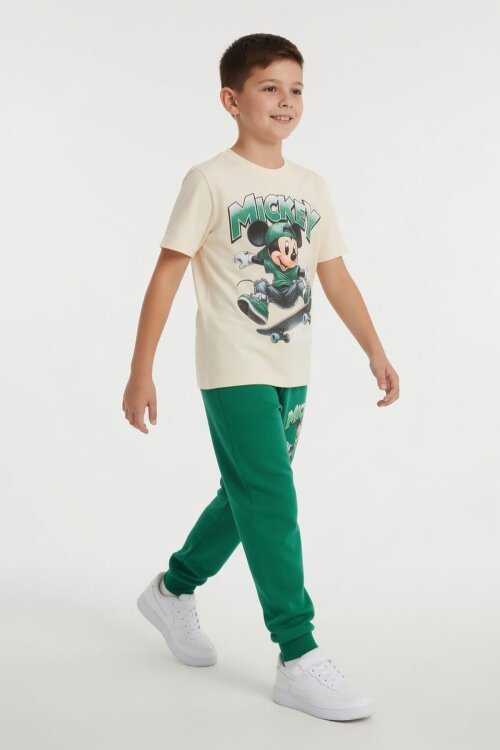 Yeşil Kaykaycı Karakter Baskılı Tişörtlü Erkek Çocuk Eşofman Takım  23909