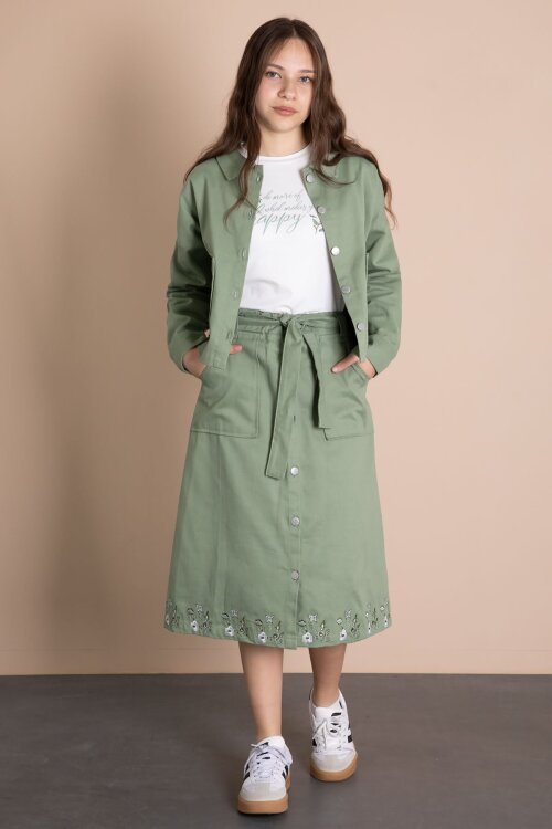 Yeşil Nakış Detaylı Jean Ceketli Kuşaklı Etekli Kız Çocuk 3lü Takım  24044