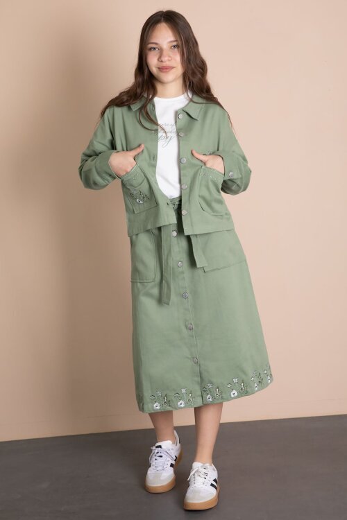 Yeşil Nakış Detaylı Jean Ceketli Kuşaklı Etekli Kız Çocuk 3lü Takım  24044